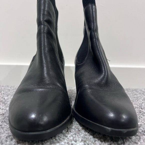 Born Black Genuine Leather Donella Chelsea Boots Block Heel Women’s Size US 9 - Picture 3 of 10